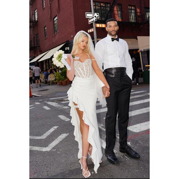 Miss Circle Junia Maxi Dress Corset Ruffles White Bridal - Picture 11 of 11